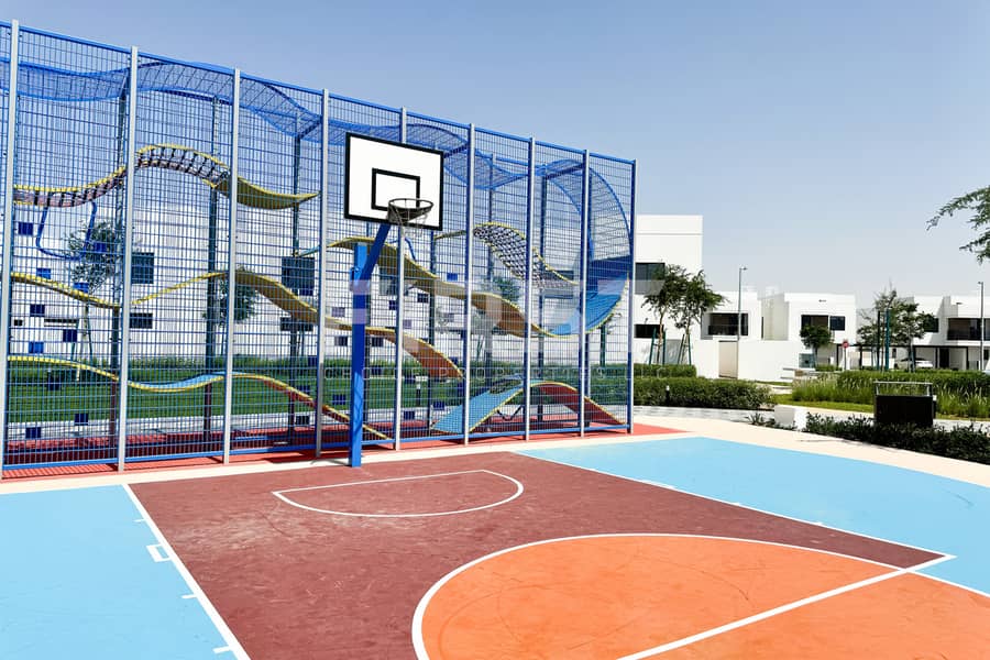 15 External Photo Noya Yas Island Abu Dhbai UAE (2). jpg