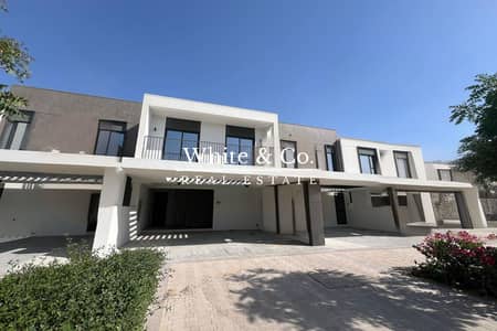 3 Bedroom Villa for Sale in Dubai South, Dubai - Brand New | Great Location | Back to Back
