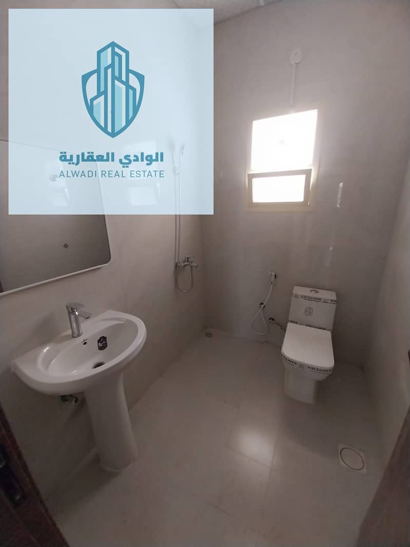 4 WhatsApp Image 2025-04-17 at 10.53. 02_94741f10. jpg
