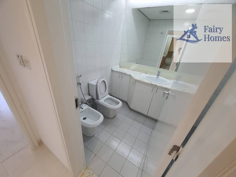 13 ea45059c-8ede-42f0-8c0e-213c87e9ca25. jpg