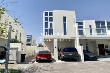 3 Bedroom Townhouse for Sale in DAMAC Hills 2 (Akoya by DAMAC), Dubai - Spacious layout |Vacant on Transfer |R2EM