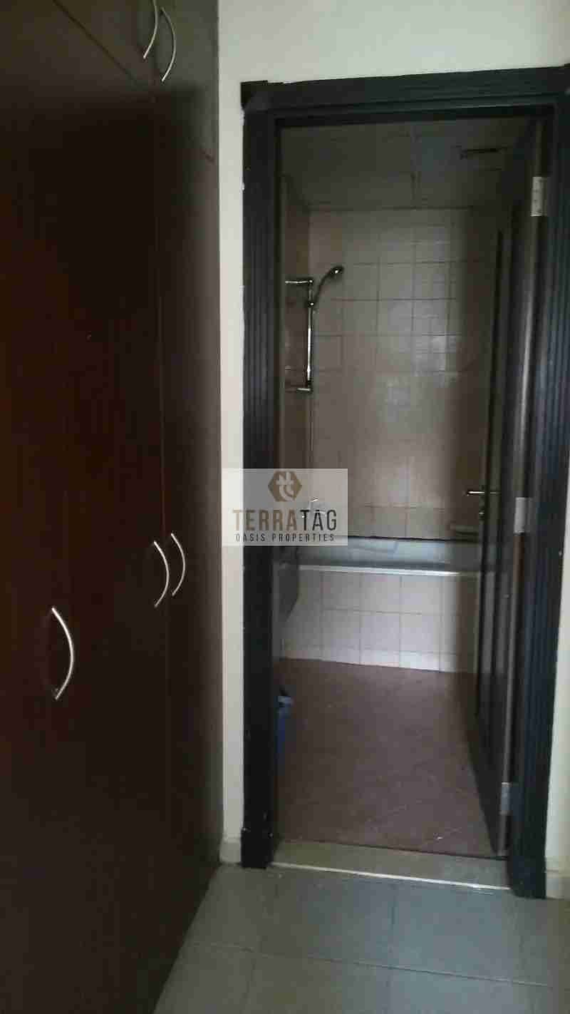 11 1000237845. webp