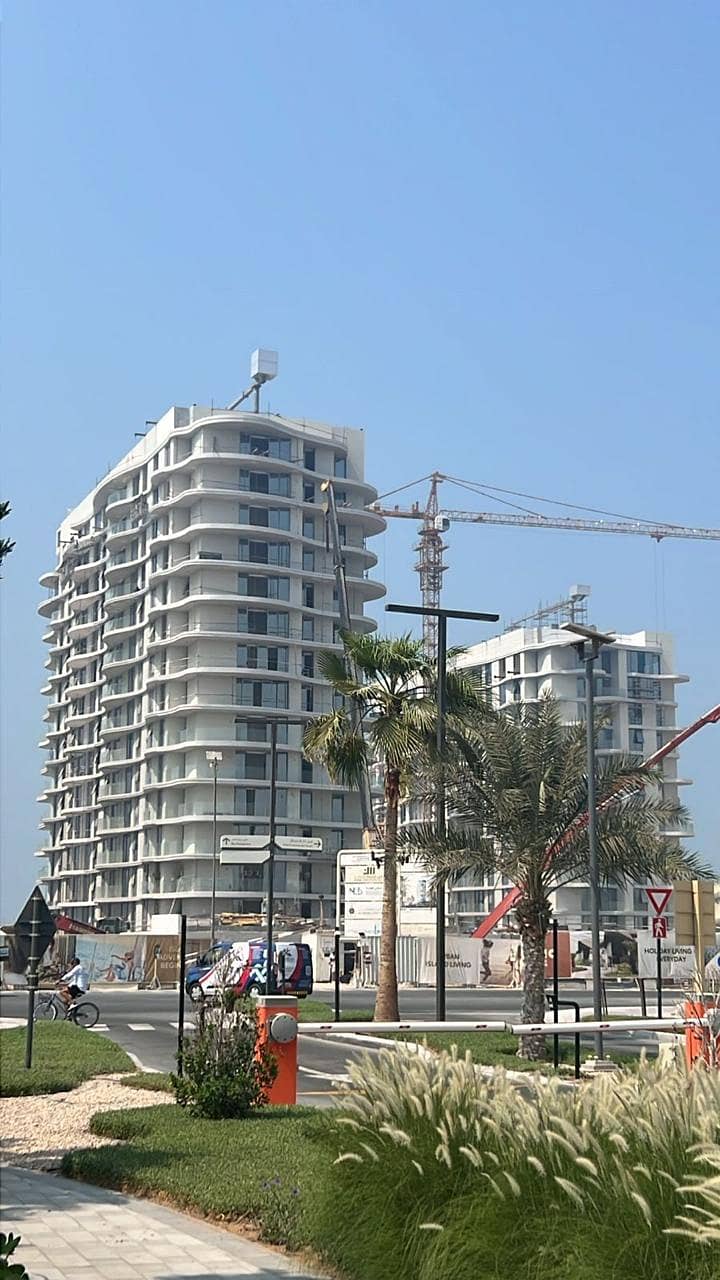 4 PHOTO-2025-04-17-10-19-35 (1). jpg