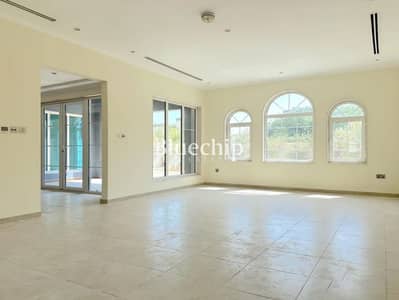 Spacious Layout | Private Pool | Green Garden
