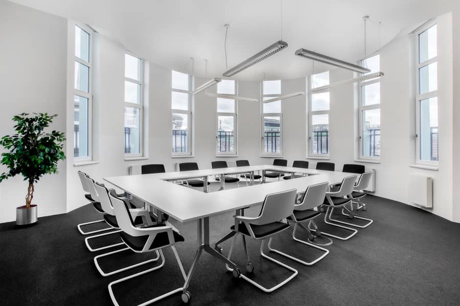 5 Regus Fleischmarkt 2526 Wien Austria Large Meeting Room. jpg