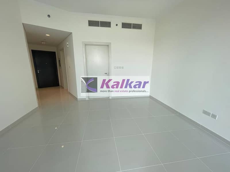 4 7ff71451-d4a6-483d-9696-3dfb7aec8eba. jpg