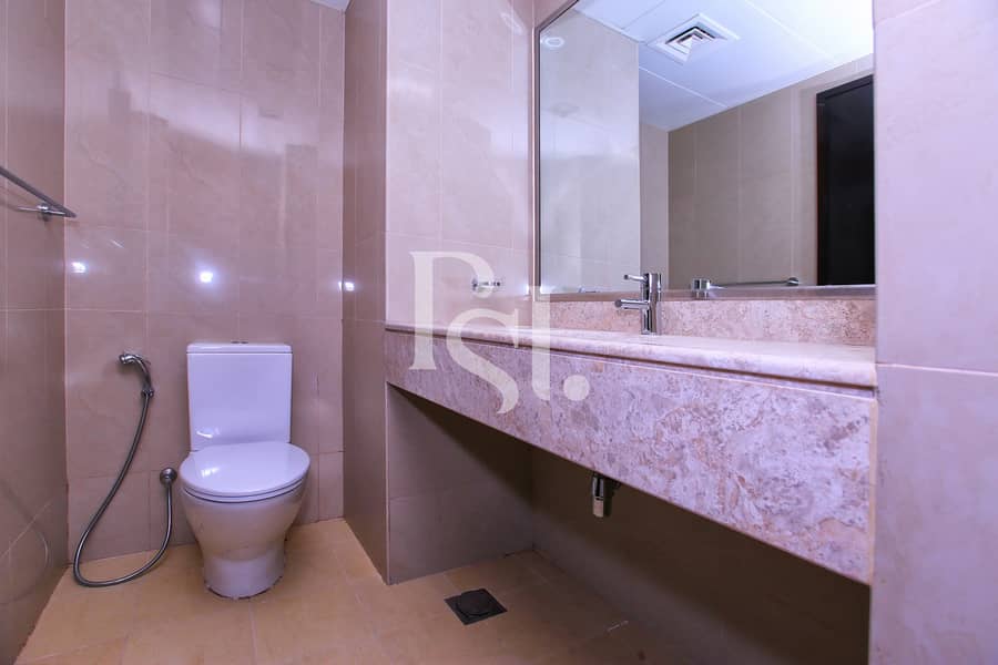 9 3BRM-Unit-4301-Sun-Tower-Shams-Abu-Dhabi-Al-Reem-Island-Abu-Dhabi-UAE (19). jpg