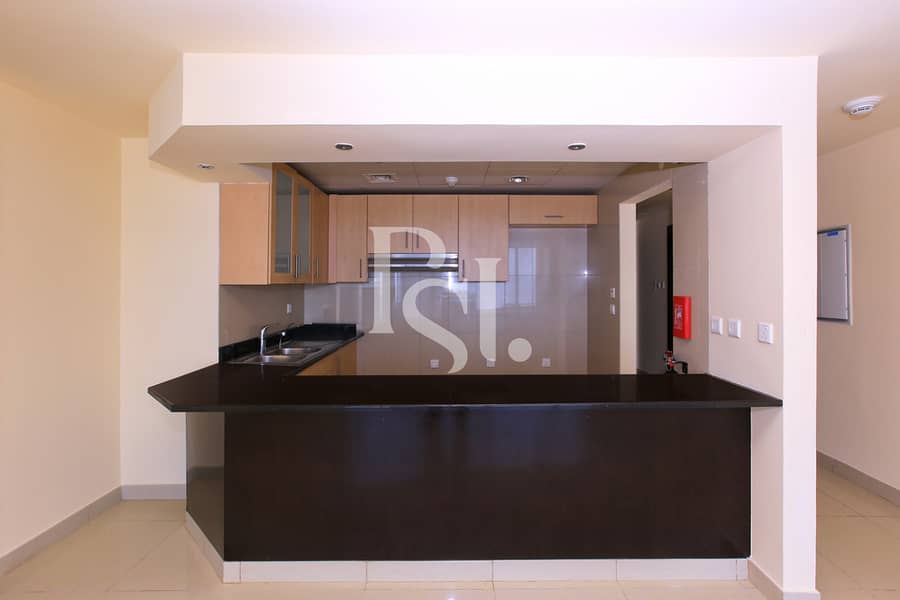 8 3BRM-Unit-4301-Sun-Tower-Shams-Abu-Dhabi-Al-Reem-Island-Abu-Dhabi-UAE (10). jpg