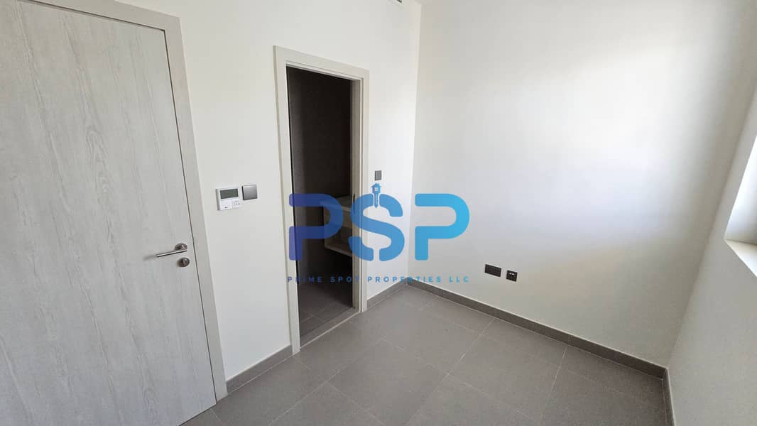 8 Maids room 2. jpg