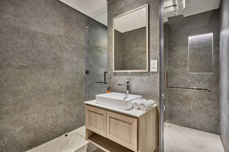 3 CLM_0046_HDR. jpg