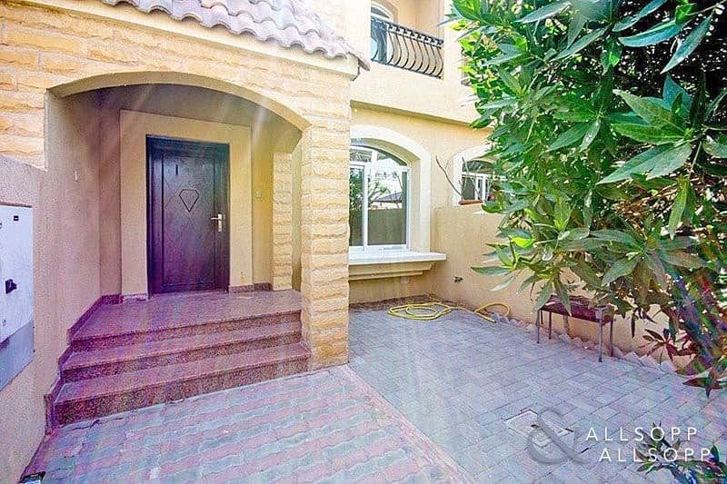 3 Bedroom | August Available | Shared Pool