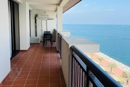 2 Bedroom Flat for Rent in Palm Jumeirah, Dubai - Sea View | Waterfront Living | Ready to Move