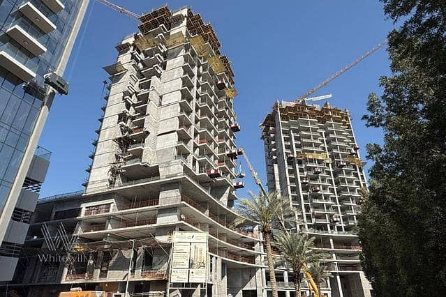 Top floor | PHPP for 45% till 2029 | Near mall Top floor | PHPP for 45% till 2029 | Near mall