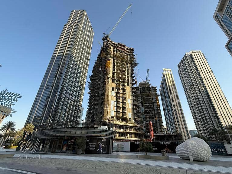Motivated Seller| Above 15th floor| Boulevard View Motivated Seller| Above 15th floor| Boulevard View