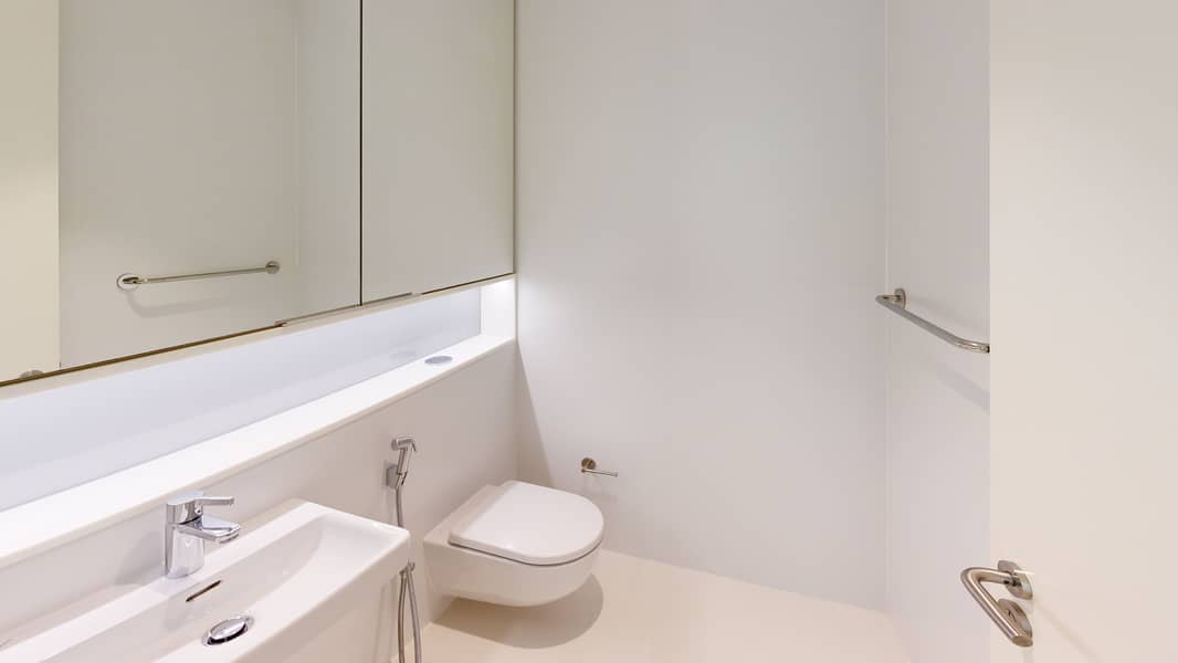 27 Bathroom (13). jpg