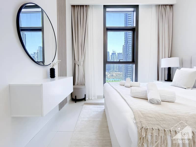 28 Crown Tower - 1207 - Room 2 -1. jpg
