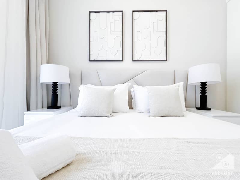 33 Crown Tower - 1207 - Room 2 -6. jpg