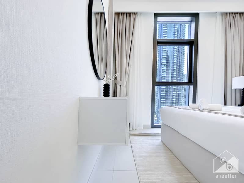 35 Crown Tower - 1207 - Room 2 -8. jpg