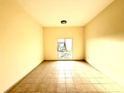 Near Metro Station And Market Studio Apartment Ready To Move