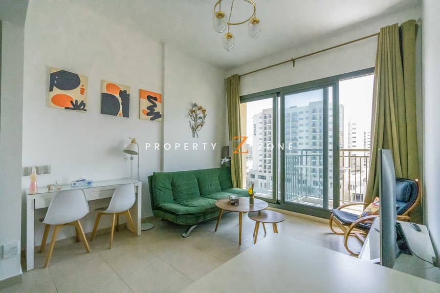 Modern Unit | Park View | Freshly Painted Modern Unit | Park View | Freshly Painted