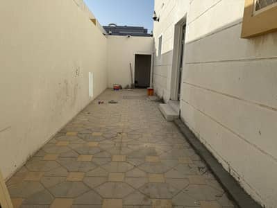 2 Cпальни Таунхаус в аренду в Мадинат Аль Рияд, Абу-Даби - WhatsApp Image 2025-04-17 at 1.10. 13 PM (2). jpeg