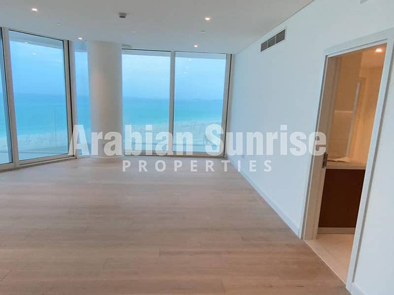 4 Mamsha-Al-Saadiyat-3BR-T9-303-Living. jpg