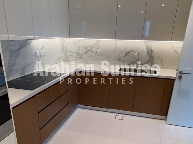 8 Mamsha-Al-Saadiyat-3BR-T9-303-Kitchen. jpg