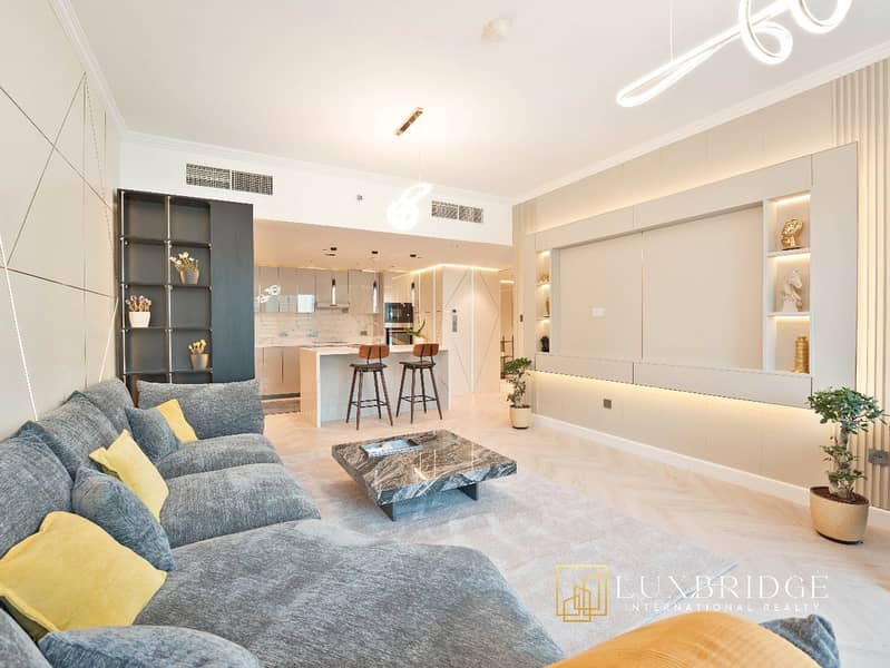 FULLY UPGRADED | FULLY FURNISHED | VACANT FULLY UPGRADED | FULLY FURNISHED | VACANT