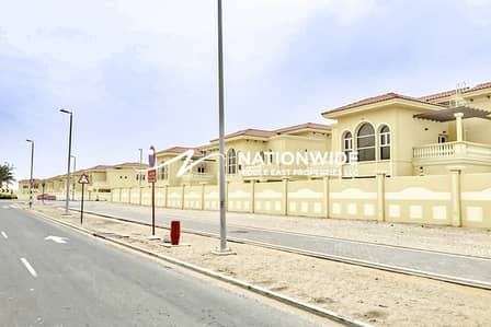 3 Bedroom Villa for Rent in Baniyas, Abu Dhabi - Prime Area | Perfect Unit | Community Views