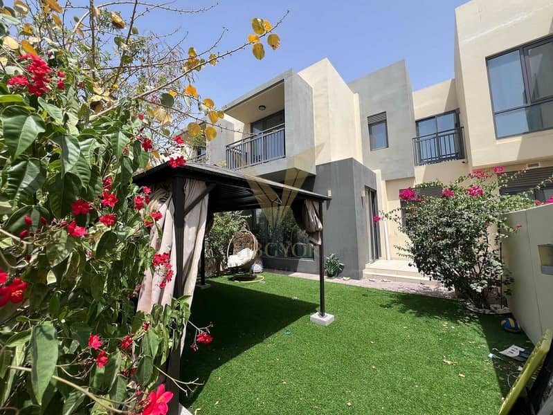 Live in Luxury | 3BR Villa in Maple, Dubai Hills