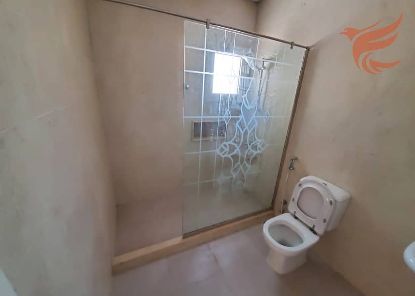 2 1ac494a0-bed8-4416-9136-78d2332ca030. jpg