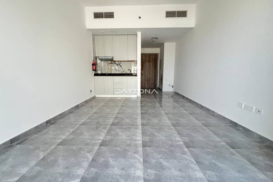 位于国际城,国际城二期(瓦尔萨4区),Marah Building 的公寓 40000 AED - 11322133 位于国际城,国际城二期(瓦尔萨4区),Marah Building 的公寓 40000 AED - 11322133