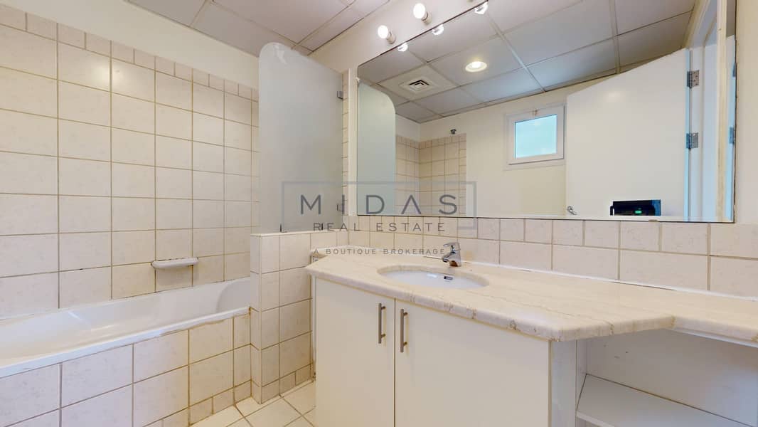 18 MIDAS-REAL-ESTATE-Meadows-9--04182025_134147. jpg