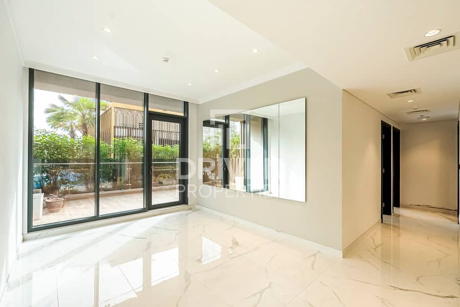 Vacant | Upgraded and Modern Apt | Brand New Vacant | Upgraded and Modern Apt | Brand New