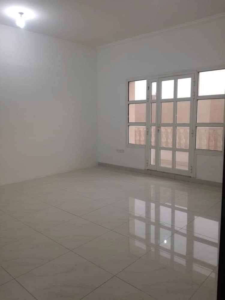 Beautiful Lavish 3 Bedrooms Apartment With Parking At MBZ