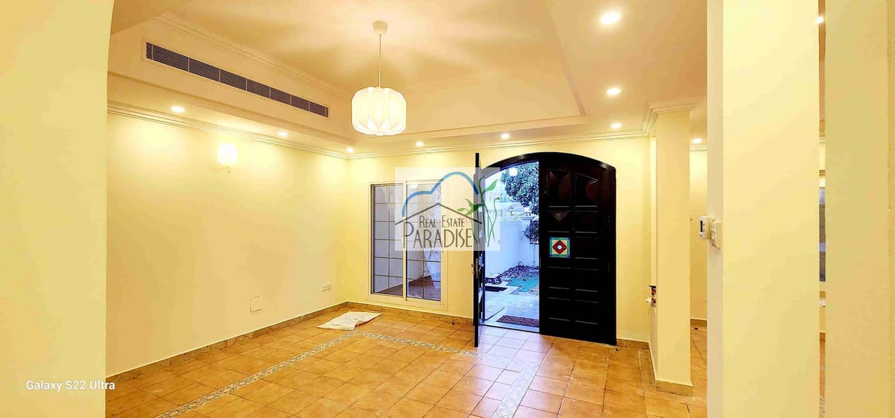 Available semi independent 4 bedroom all master pvt entrance /maid room/laundry room/private garden front /backyard lawn/shared s/pool rent in mirdif - Image 12