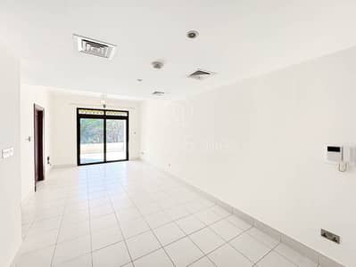 1 Bedroom Flat for Rent in Downtown Dubai, Dubai - BURJ KHALIFA VIEW | TERRACE | QUIET AND SPACIOUS