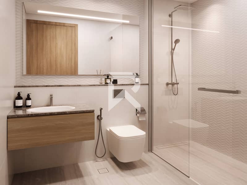 10 BATHROOM. jpeg