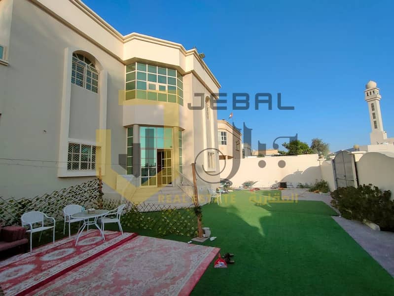 4 صورة واتساب بتاريخ 1446-09-19 في 19.58. 54_b52e9708. jpg