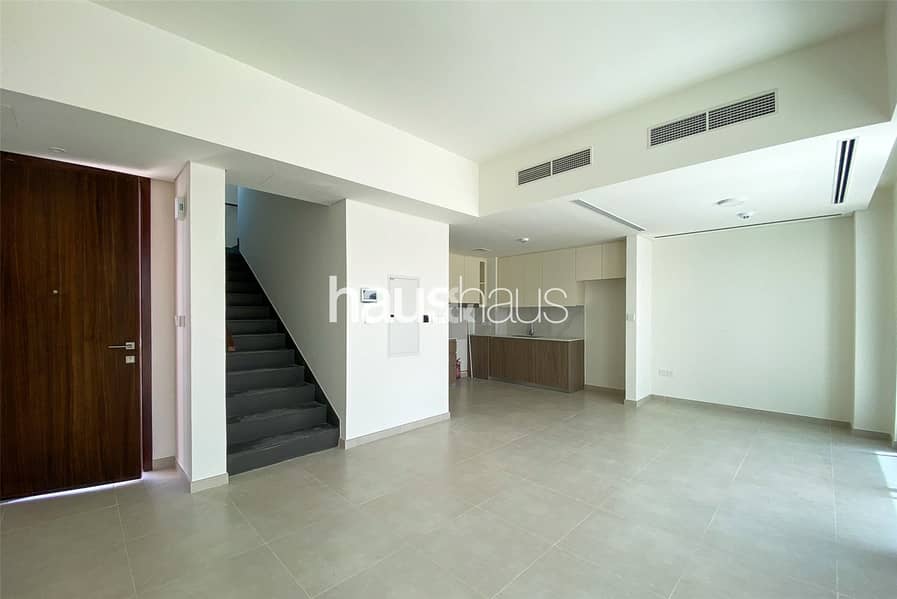 位于山谷小区,娜拉联排别墅 3 卧室的联排别墅 150000 AED - 11366397 位于山谷小区,娜拉联排别墅 3 卧室的联排别墅 150000 AED - 11366397