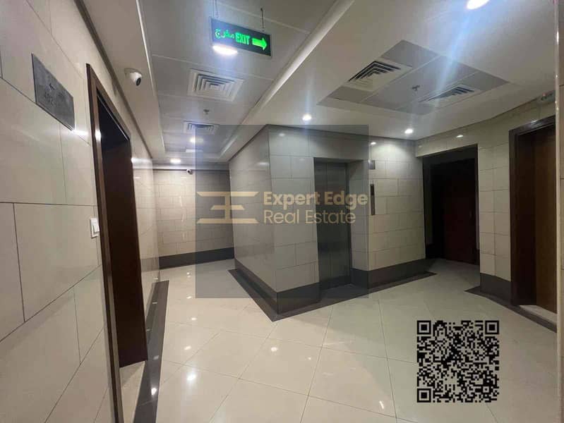7 dce47313-c311-467c-b1fb-6cc68c5f38ad. jpg