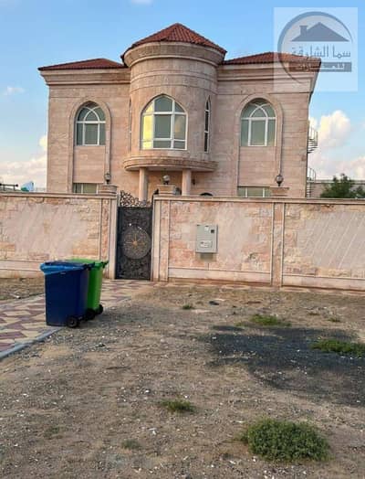 6 Bedroom Villa for Sale in Al Rahmaniya, Sharjah - d1f89a6c-1db2-48cc-a2f2-c1630dfea4da. jpg