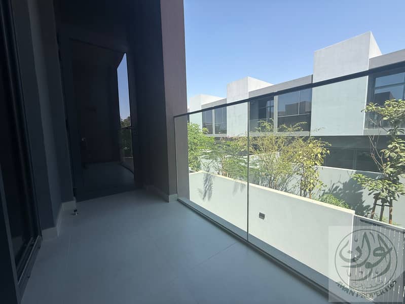 47 Robinia TH320 (43). JPG