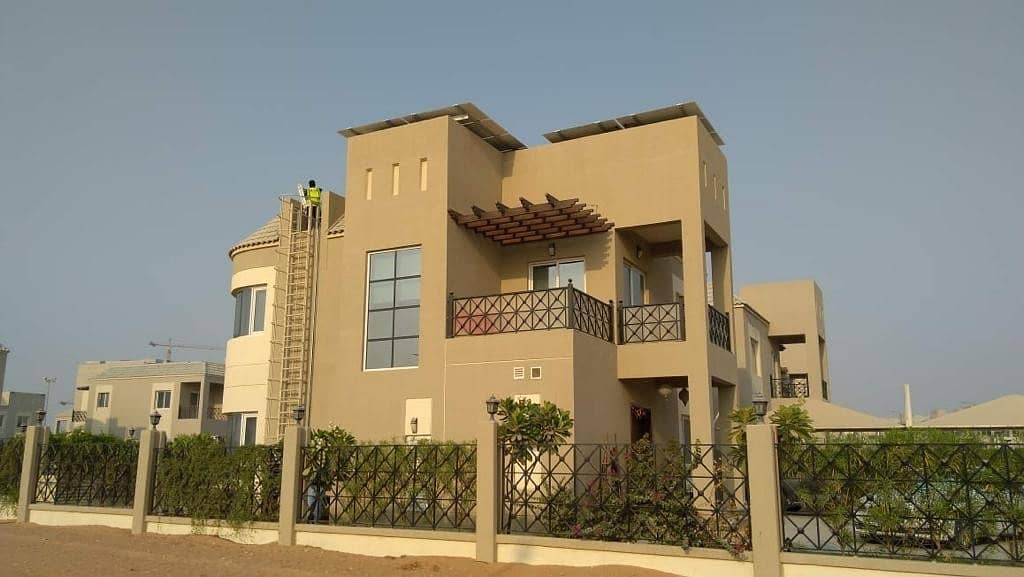 4BR+Maid Spacious Upgraded Villa for Rent in AED 134