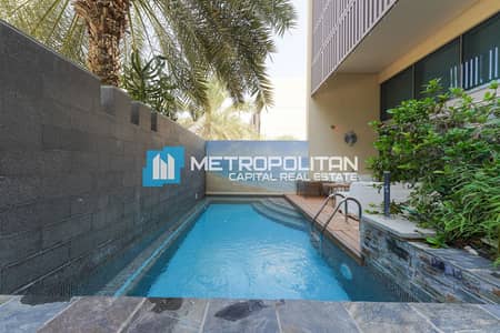 4 Bedroom Townhouse for Sale in Al Raha Beach, Abu Dhabi - Canal View | Stunning 4BR Townhouse | Private Pool 4 Bedroom Townhouse for Sale in Al Raha Beach, Abu Dhabi - Canal View | Stunning 4BR Townhouse | Private Pool