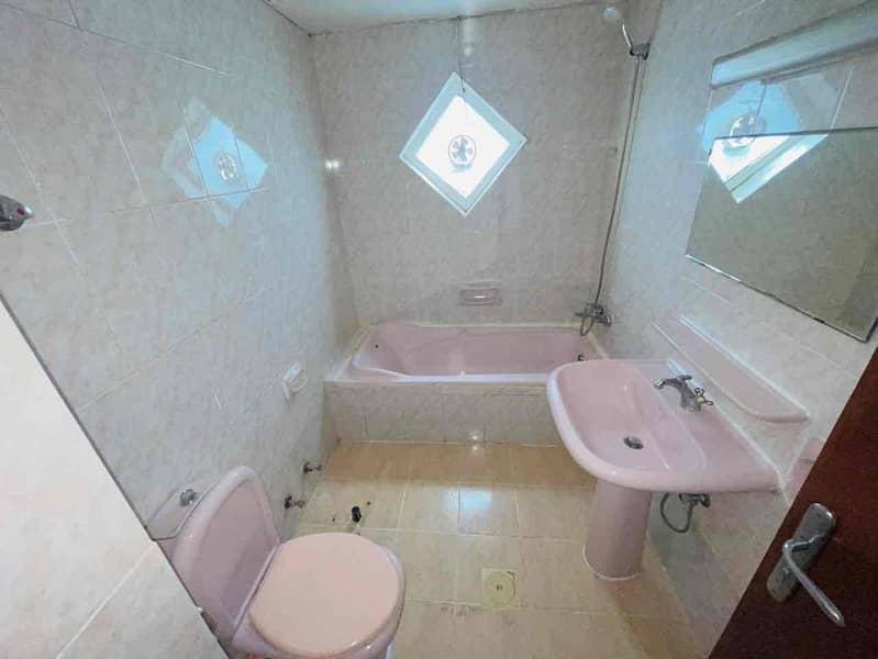 15 f5186cc2-2d90-4cc0-9bed-76d7284c6216. jpg