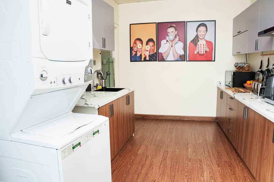 5 Pantry1. jpg
