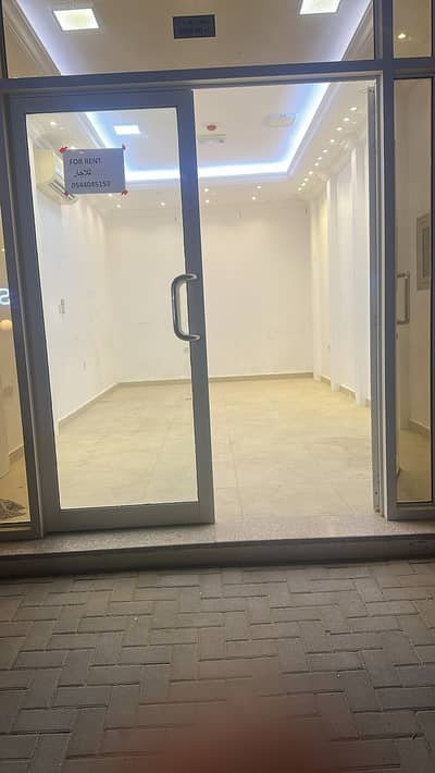 工业园区， 阿尔艾因 商铺待租 - IMG-20250421-WA0002. jpg