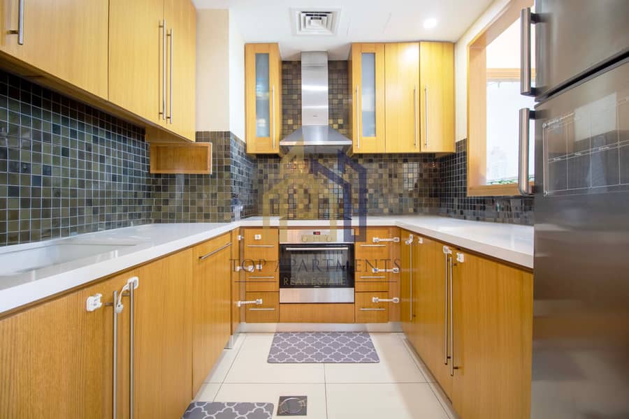 6 Kitchen. jpg