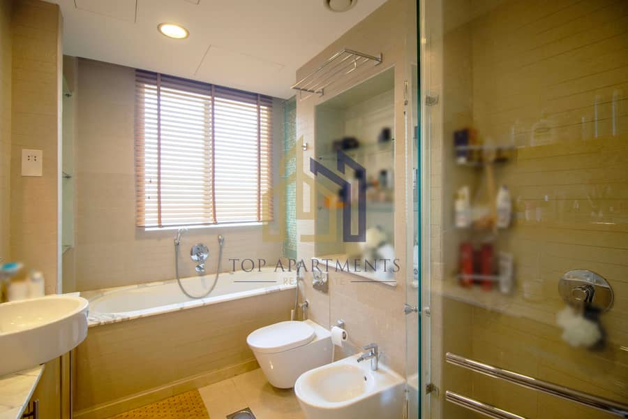 8 bathroom1. jpg